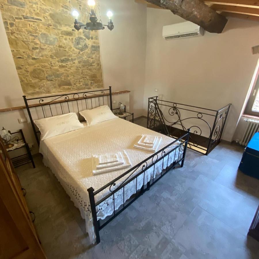 Casa Dell'Angelo Apartment Castelnuovo Magra Luaran gambar
