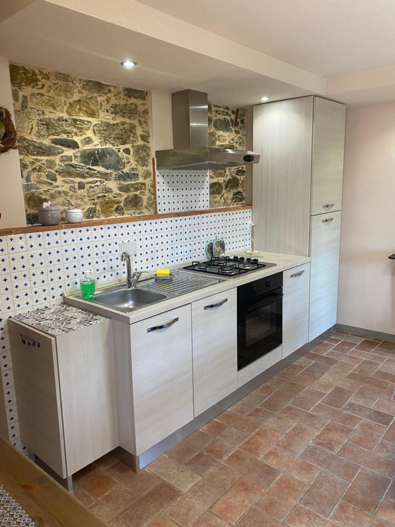 Casa Dell'Angelo Apartment Castelnuovo Magra Luaran gambar